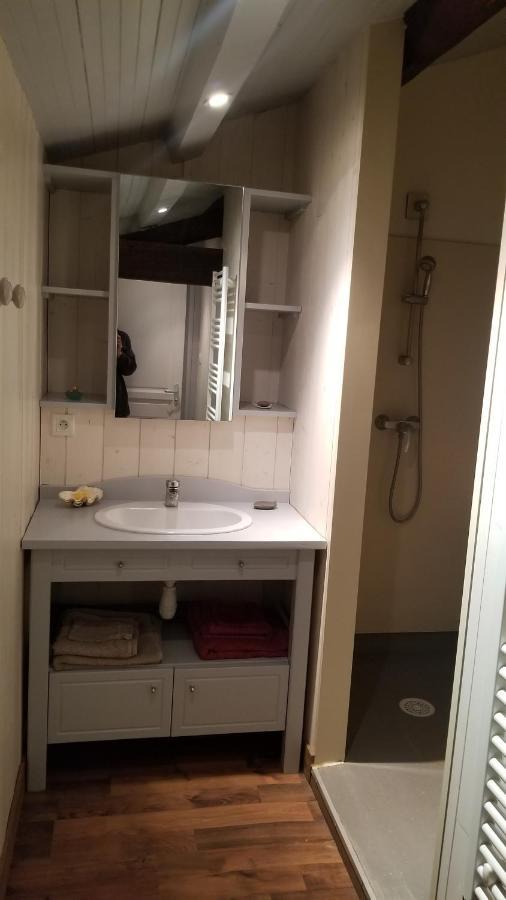 Chambres dans un lieu calme et champêtre Gourgé Extérieur photo
