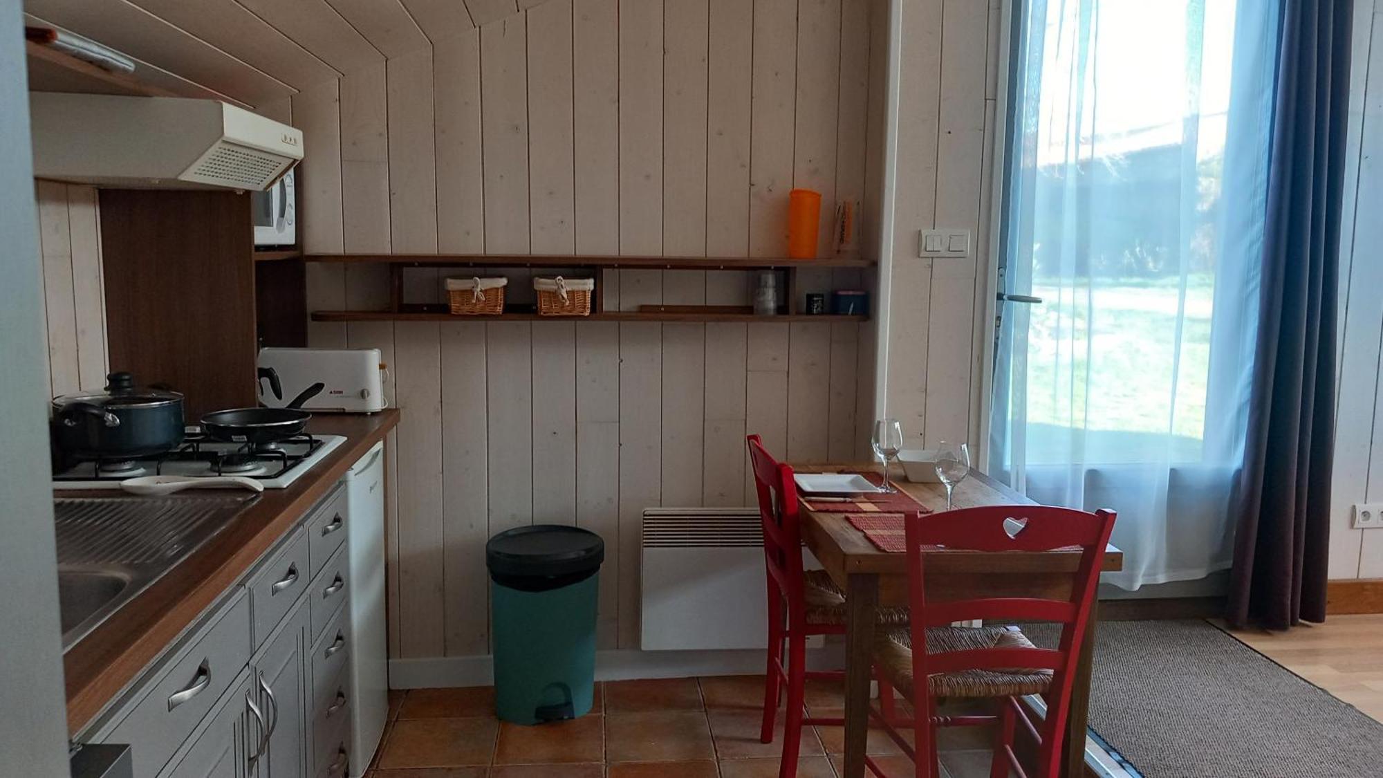 Chambres dans un lieu calme et champêtre Gourgé Extérieur photo