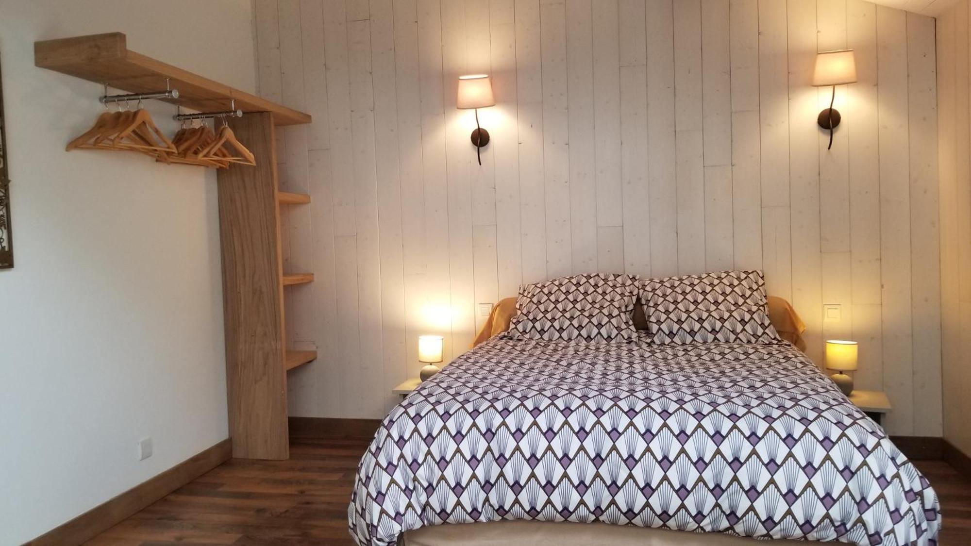 Chambres dans un lieu calme et champêtre Gourgé Extérieur photo